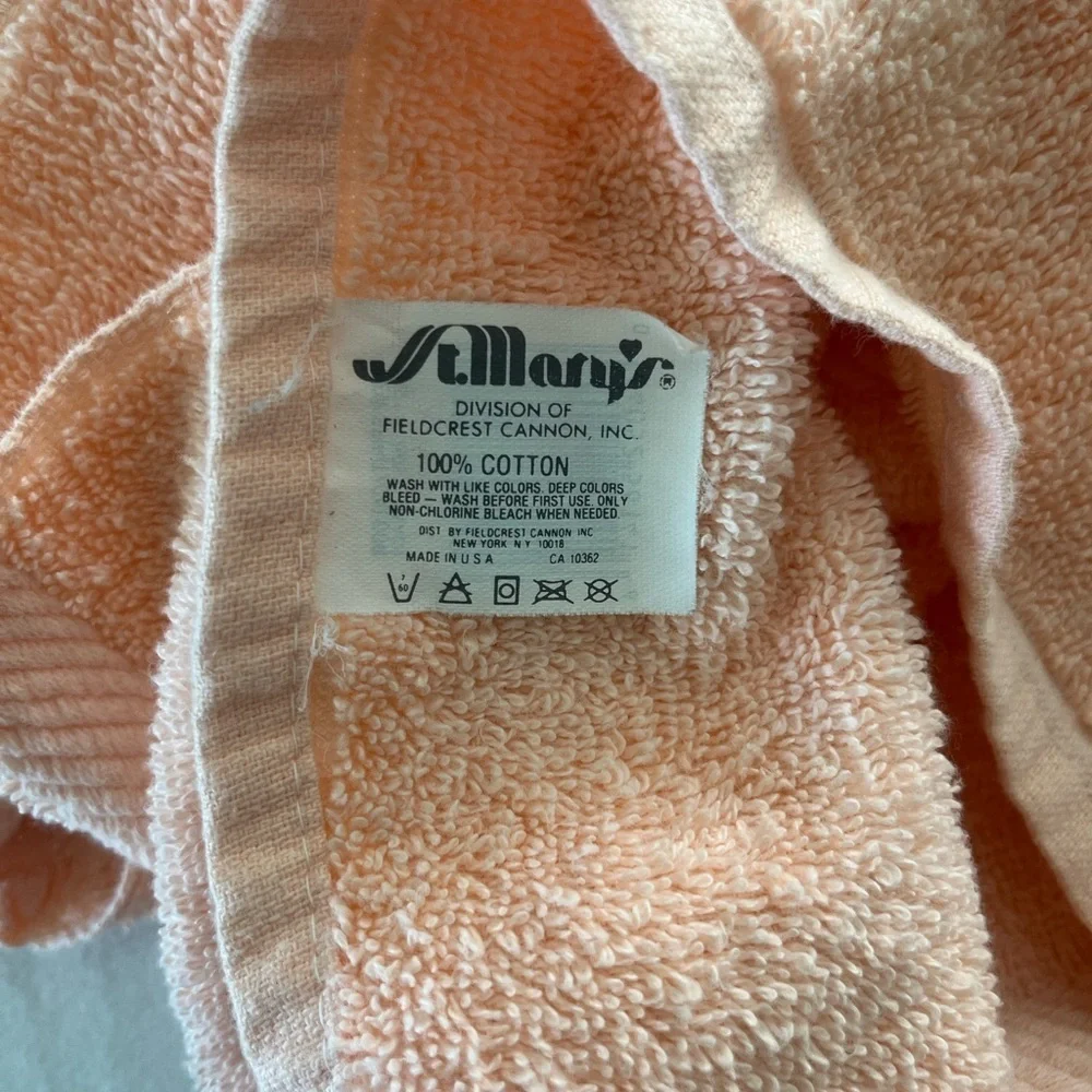 Vintage Pastel Bath Towel Set Lady Pepperell Fieldcrest Cannon peach yellow